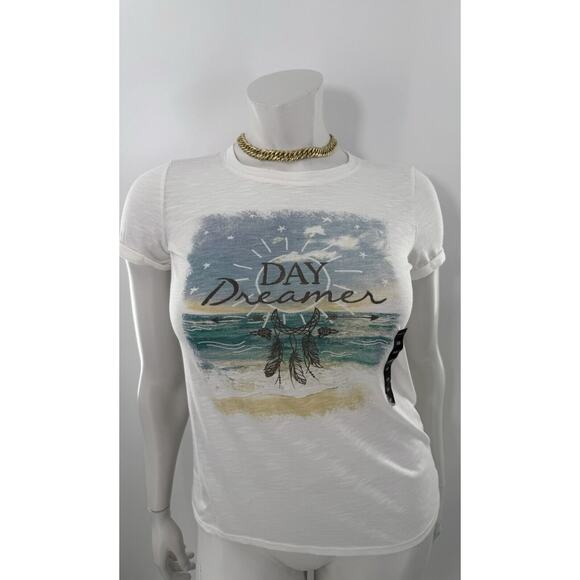 NWT Torrid Daydreamer Photo Roll Cuff Tee Size 00. Graphic Tee - Picture 2 of 5